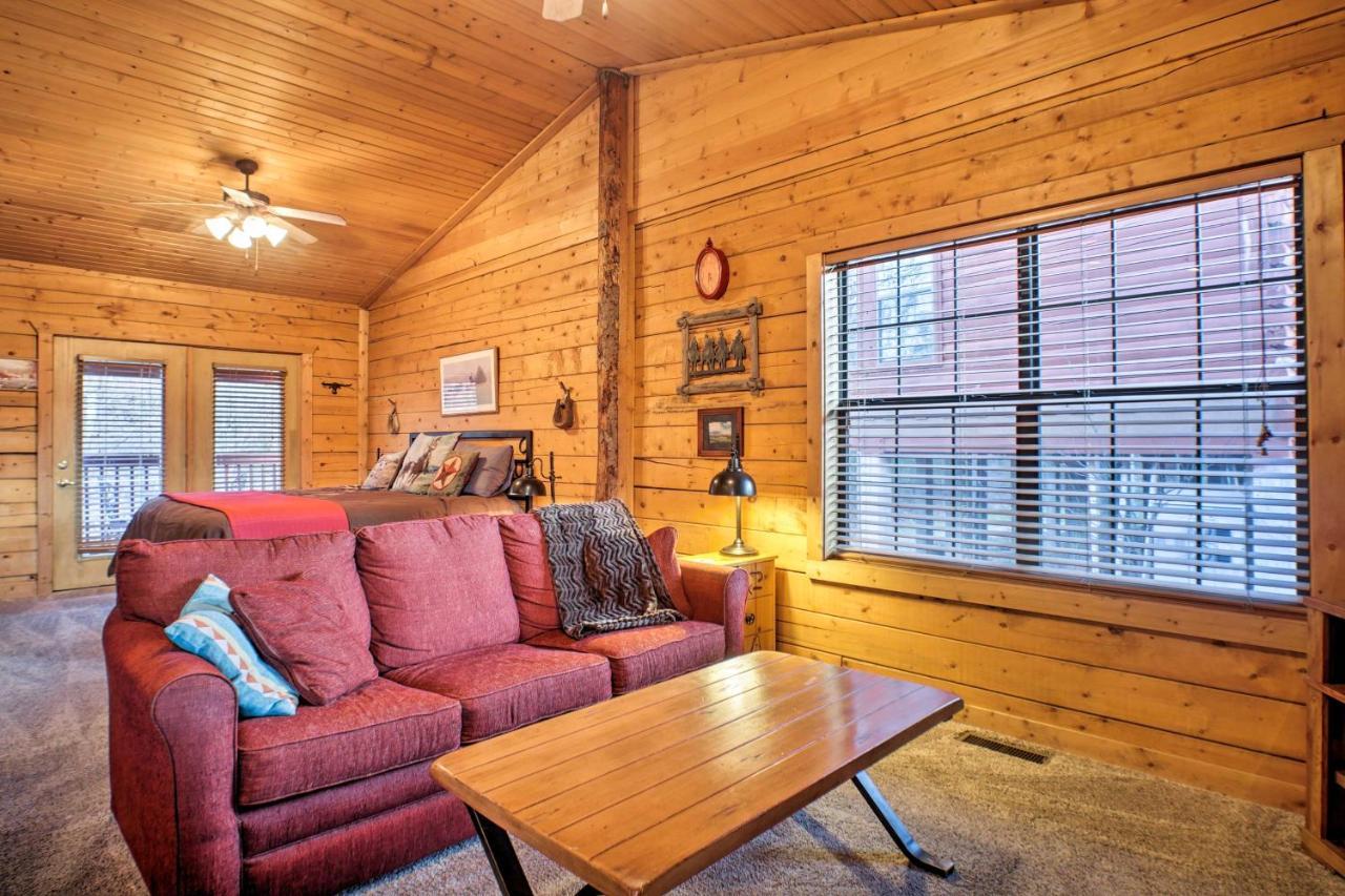 Cabin-Style Studio Right Off The Branson Strip! Lägenhet Exteriör bild