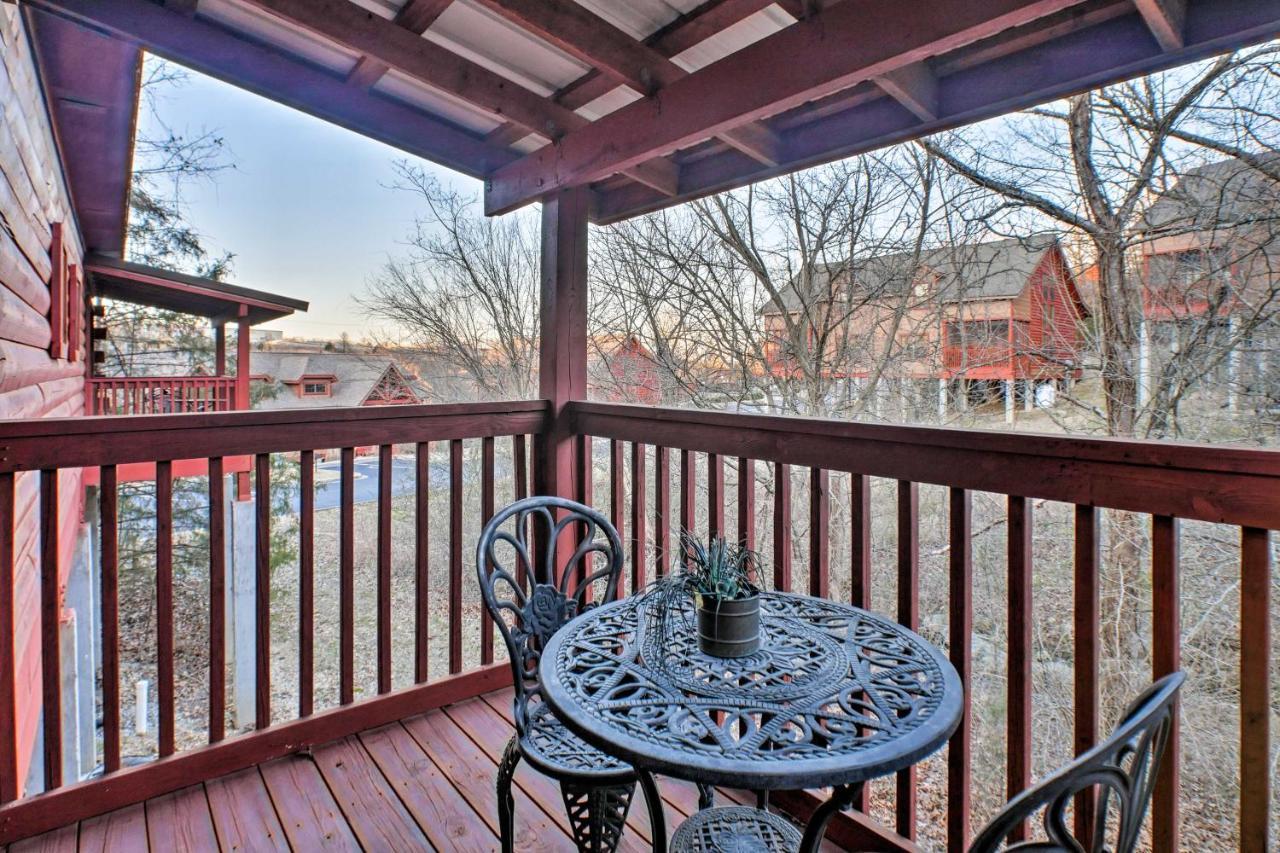 Cabin-Style Studio Right Off The Branson Strip! Lägenhet Exteriör bild
